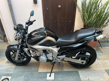 Yamaha FZ6