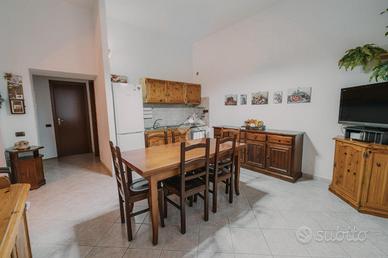 2 LOCALI A TARQUINIA