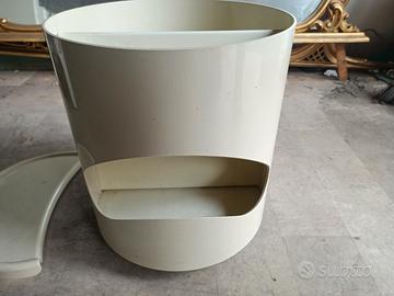 Iconic ROBO Trolley Space design di Joe Colombo