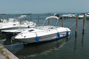 Searay 215 express cruiser 