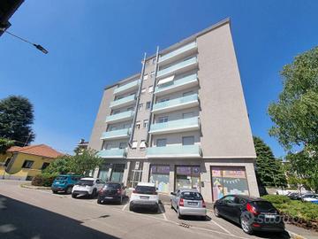 Appartamento di 72 m² con 3 locali e box auto a Ce