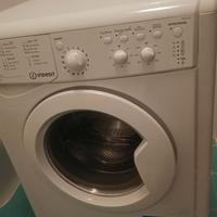 Lavatrice Indesit+mobile
