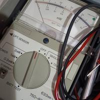 multimetro elettronica alimentatore