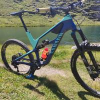 Canyon Spectral CF 8