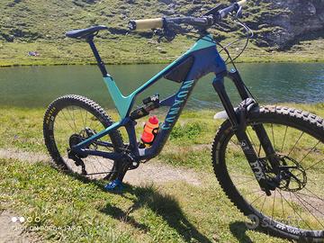 Canyon Spectral CF 8