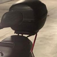 Bauletto + Staffa per Zip 50 del 2007