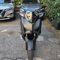 x max 300 del 2024 super accessoriato 