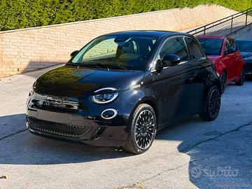 FIAT 500 Berlina Hybrid Icon