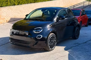 FIAT 500 Berlina Hybrid Icon