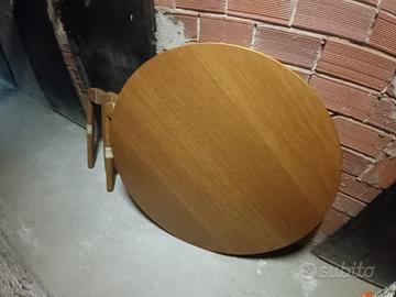 Tavolo da cucina rotondo, color noce