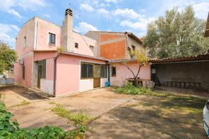 Indipendente di 150 mq con giardino carrabile