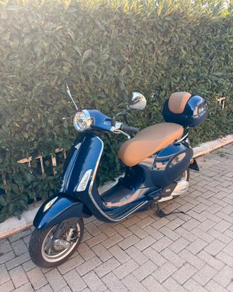 Vespa primavera 125