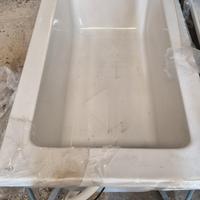 Vasca da bagno 160x70 con pannellature NUOVA