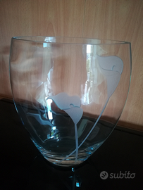 Vaso in cristallo con calle satinate