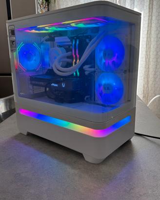 Pc gaming NUOVO bianco ultra 7 32gb ram e rtx5070