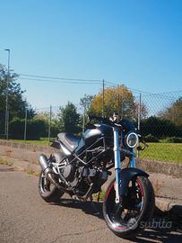 Ducati Monster 600 A2