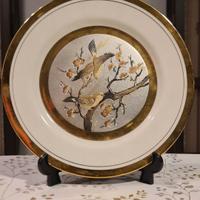 Piatto decorativo per un elegante arredamento