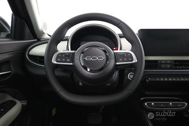 FIAT 600 (2023-->) 600 Hybrid 110 CV DCT MHEV La P