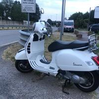 Piaggio Vespa 300 GTS - 2015