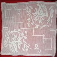 centrotavola fatto a mano all'uncinetto