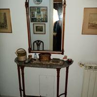 Tavolino con specchiera