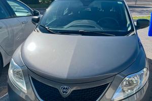 LANCIA YPSILON GPL ECOCHIC SILVER