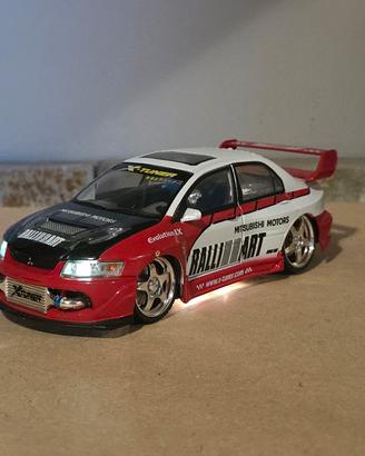 Modellino Mitsubishi 1/24