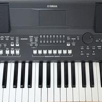 Tastiera Yamaha PSR-SX600