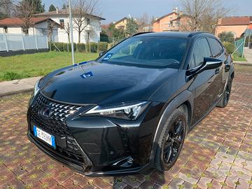 Lexus UX 250H 4WD - Midnight MY21 - 62.000 km