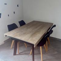 Tavolo Ricci casa con 4 sedie