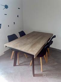 Tavolo Ricci casa con 4 sedie