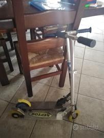 monopattino giocattolo