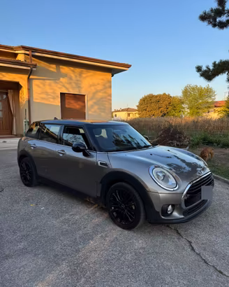 Mini Cooper ClubMan 2.0 Automatic Red Line