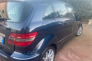 Mercedes Benz classe B 180