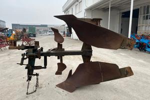 aratro monovomere Voltaorecchio da scasso