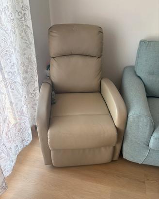Poltrona reclinabile elettrica