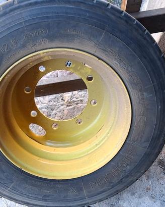 Cechio con gomma rimorchio agricolo nuova. 