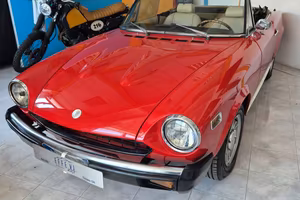 Fiat 124 Spider C81 Sport USA