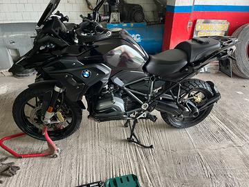 BMW gs 1200 total black