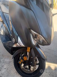TMAX 530SX