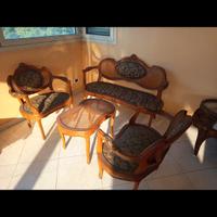 salottino degli anni 20' di villa Trivulzio 