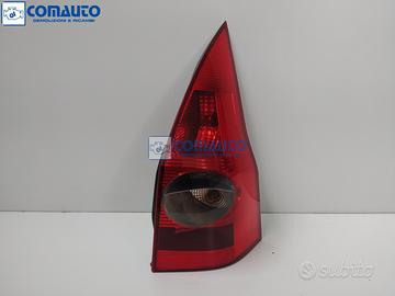 Fanale post dx RENAULT MEGANE II '01
