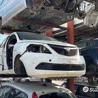 Lancia ypsilon 2012