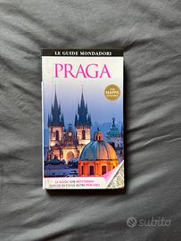 Guida viaggi Mondadori Praga