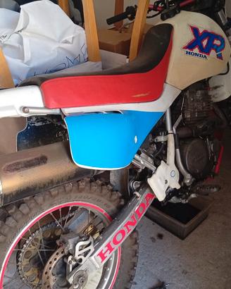 moto da cross targato Honda xr 600 R
