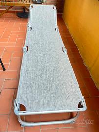 Lettino prendisole