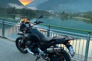 Moto Guzzi V85TT