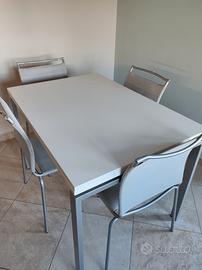 Tavolo e sedie Calligaris 