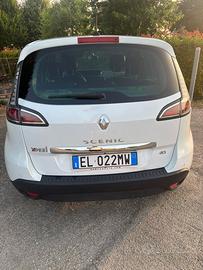 Renault Scenic Xmode 2012