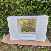 Mobiletto bagno con specchio